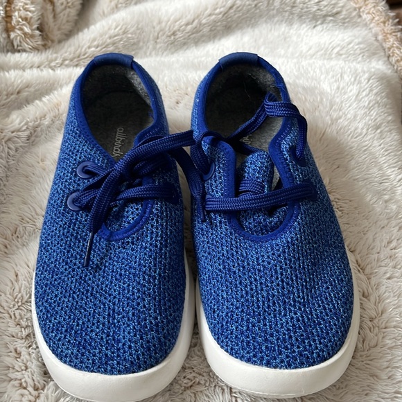 Allbirds royal blue athletic shoe!  Womens size 7, NEW only been wore inside! - Picture 2 of 6